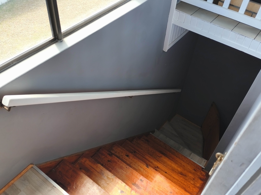 4 Bedroom Property for Sale in De Kelders Western Cape